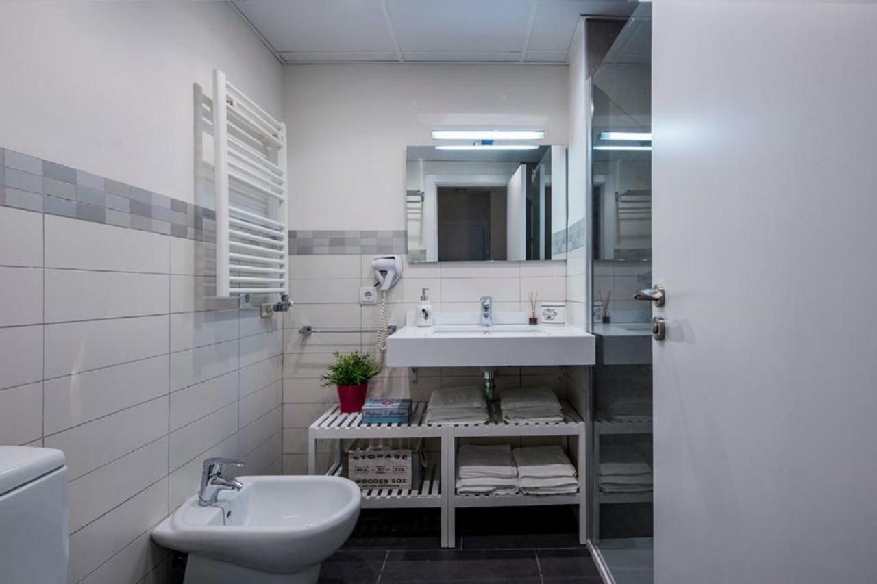Tuguest Violeta'S Home - Free Parking กรานาดา ภายนอก รูปภาพ